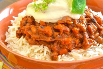 Slow Cooker Vegan Chili